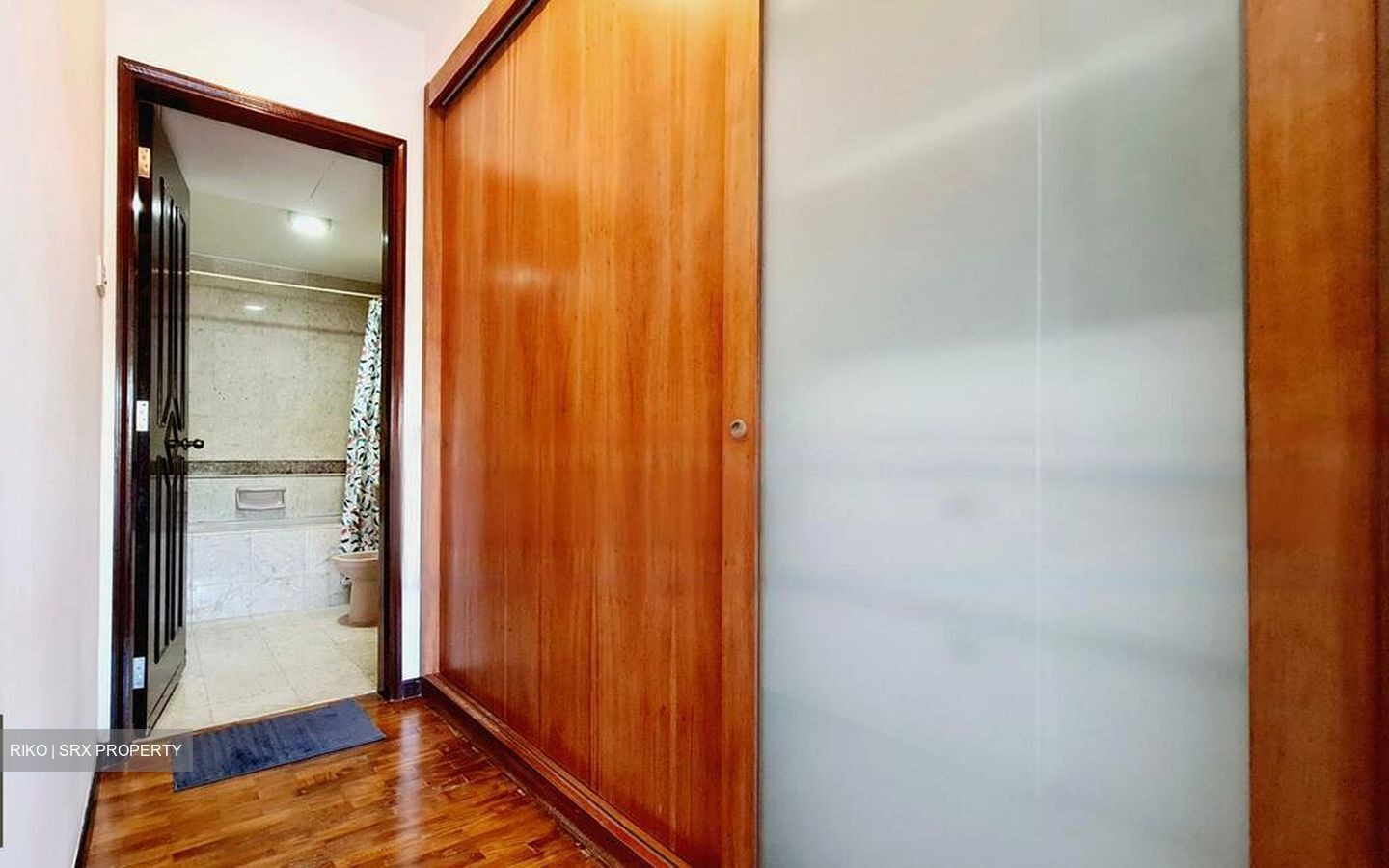 Stratford Court (D16), Condominium #525152731